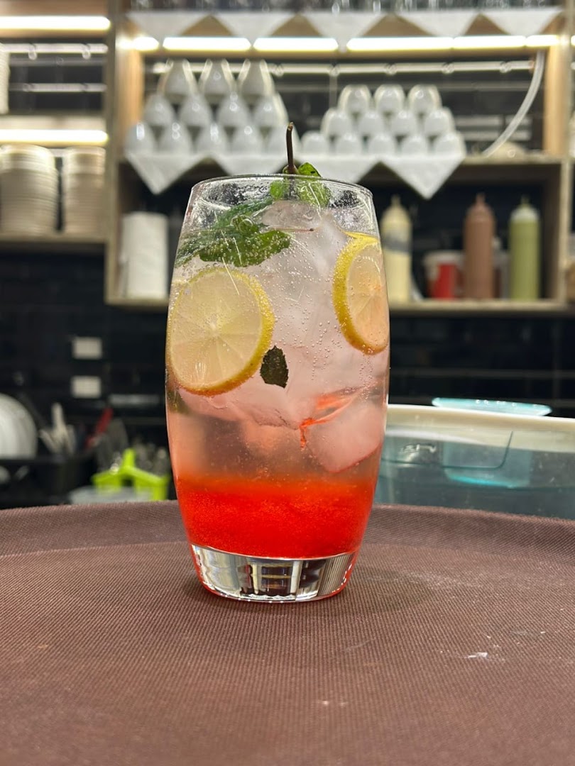 Breeze & Beans: appealing drink photo for bar