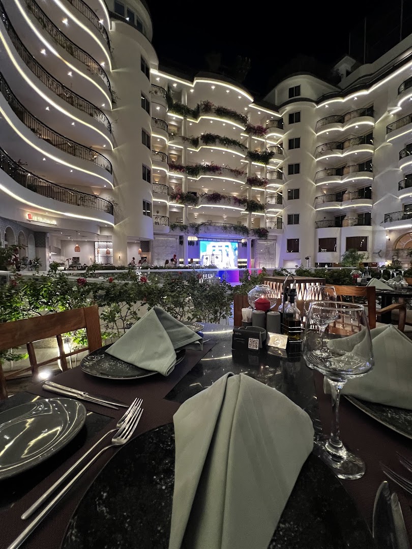 Casa Di Napoli: beautiful atmosphere and professional composition