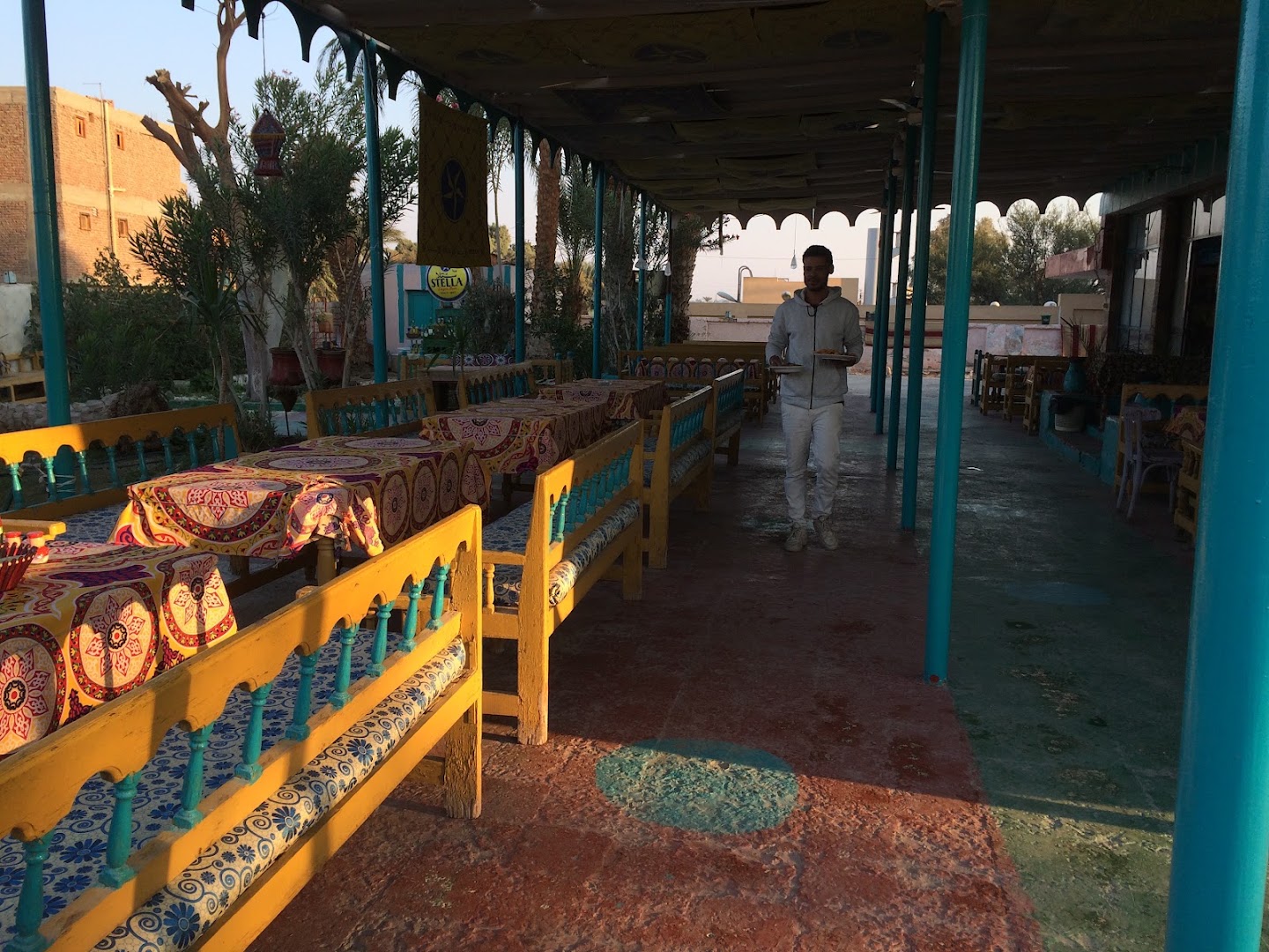 Ramesseum Rest House: venue atmosphere and staff