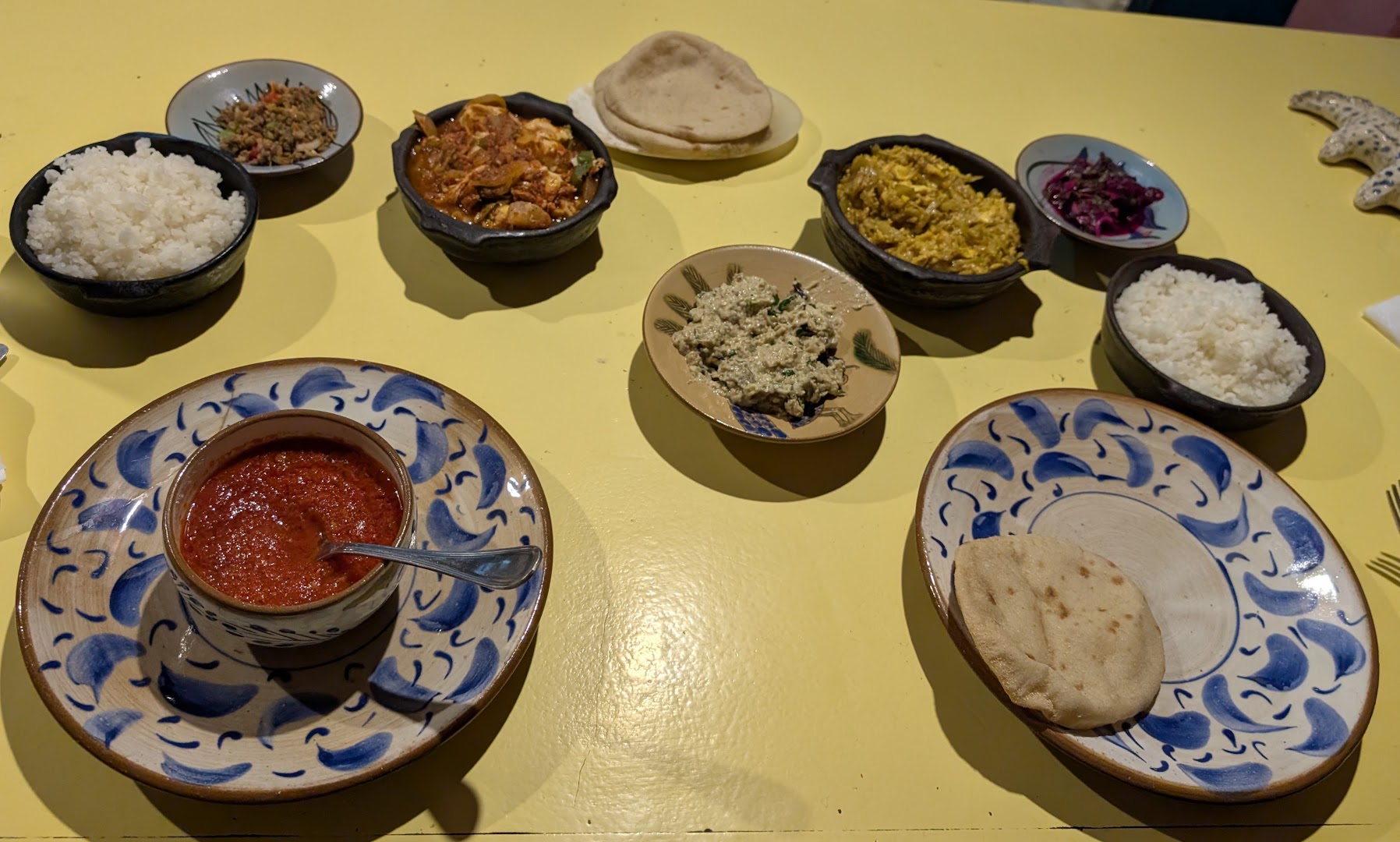 Wannas Art Cafe: appetizing display of breakfast food