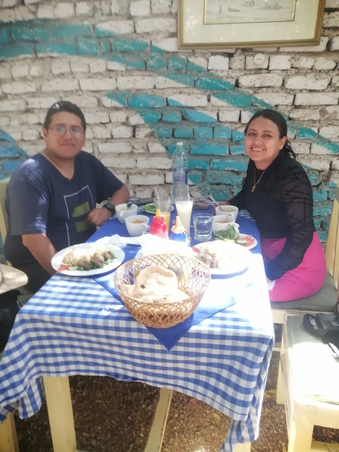 White Garden Restaurant & Coffee: customers enjoying breakfast at venue