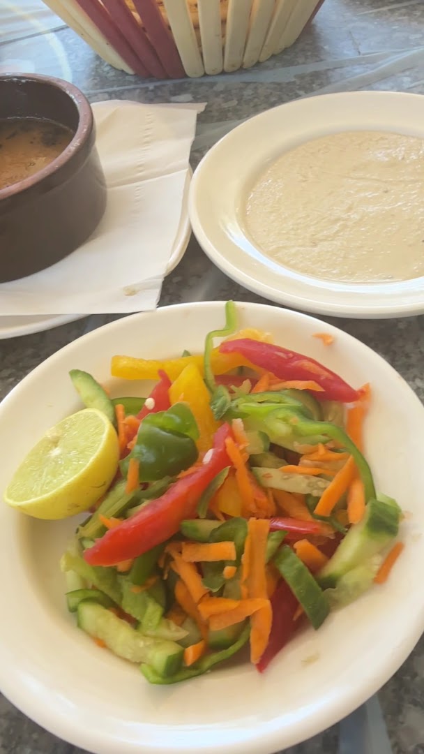 Ali Elewa Grill: appetizing photo of restaurant food