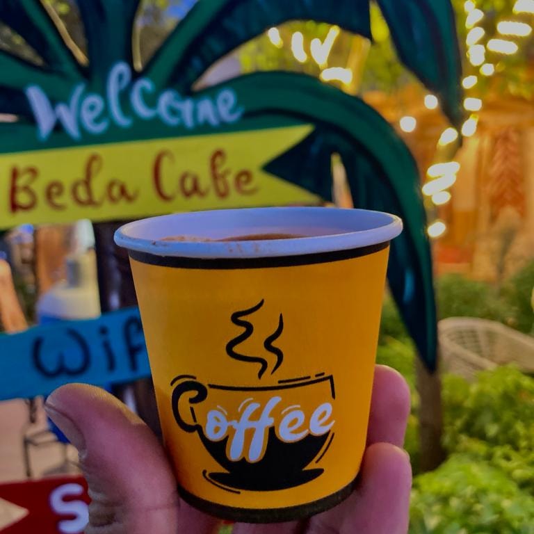 Beda Cafe: clear photo of branded cup