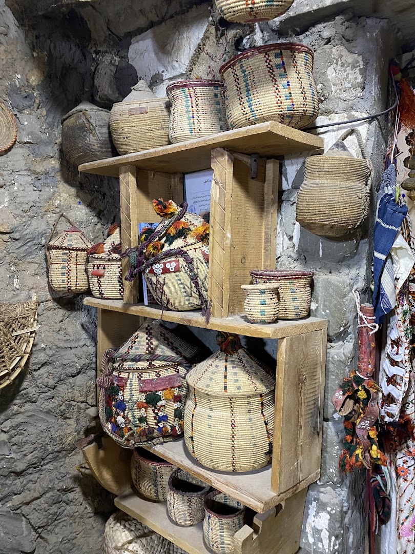 Siwa Traditional Hand Craft: clear display of shop products