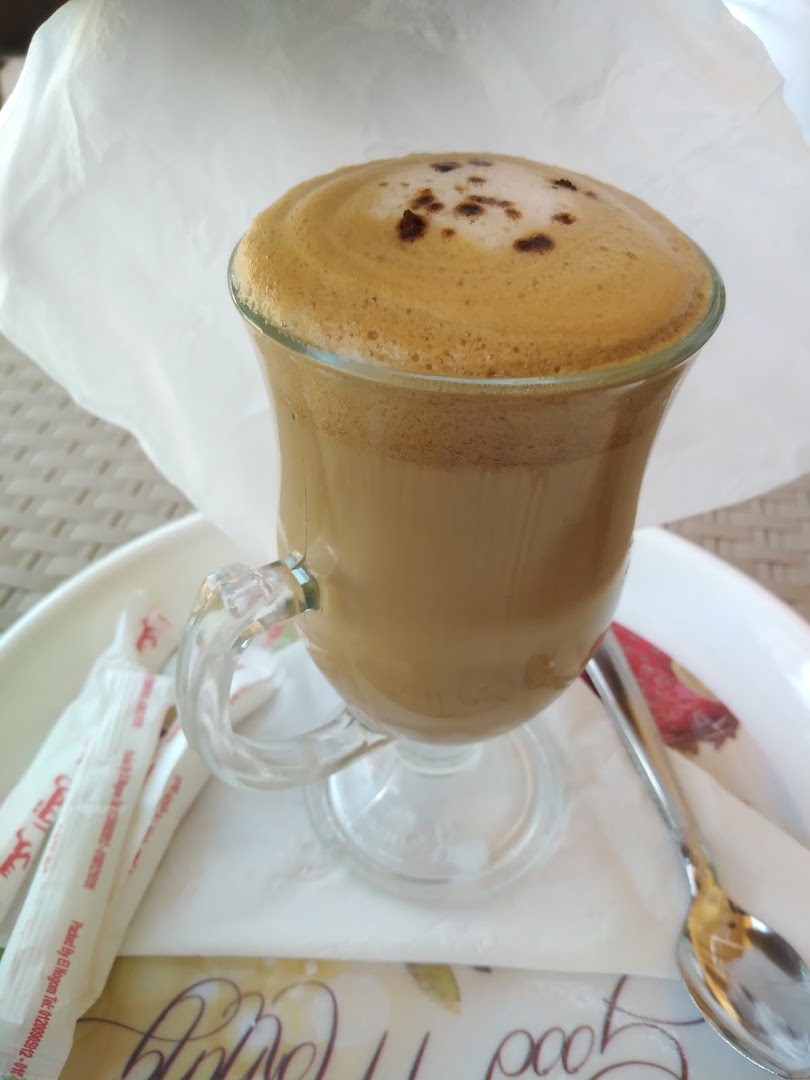 Zarda Cafe: appetizing photo of served coffee