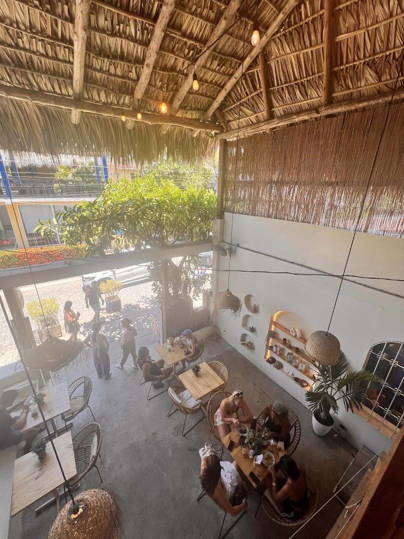 Nómada Café + Social: attractive, high-quality venue atmosphere shot