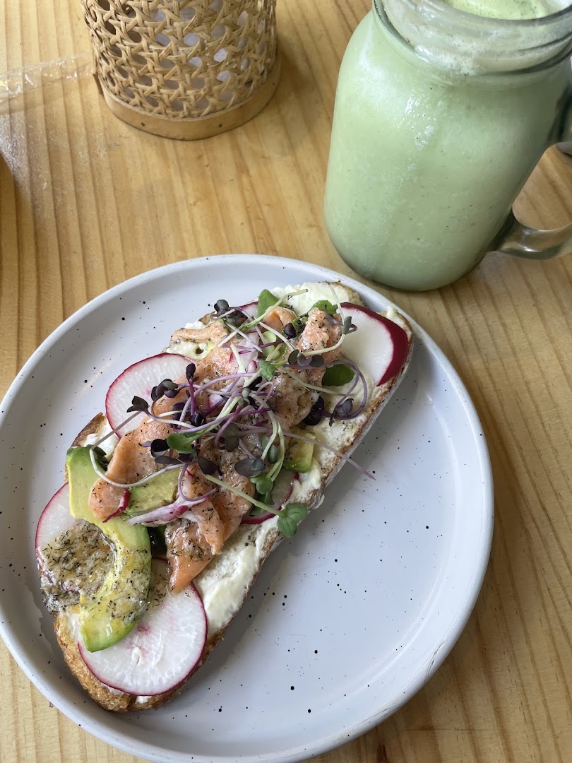 Nómada Café + Social: appetizing food and drink photo