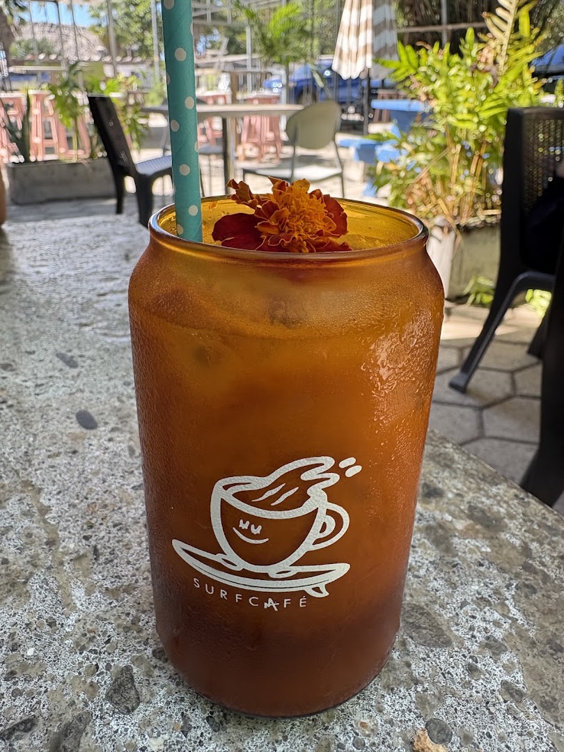 Surf Café: appealing photo of branded drink