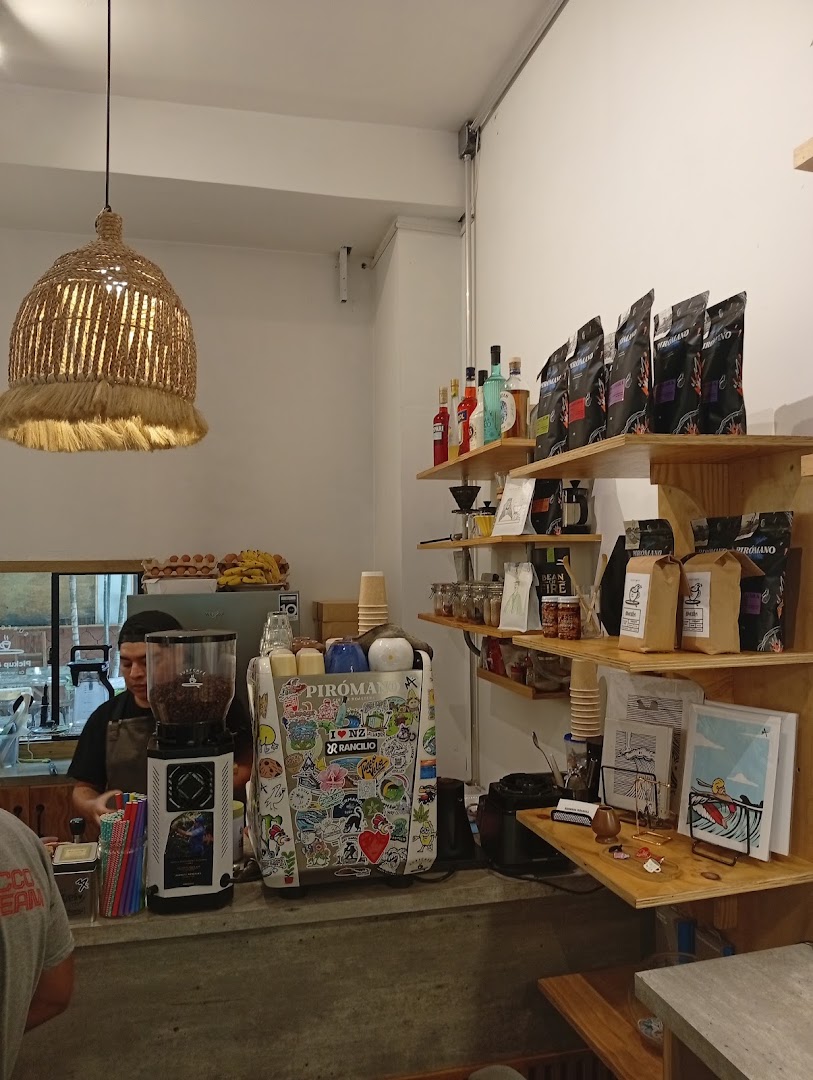 Surf Café: authentic cafe atmosphere
