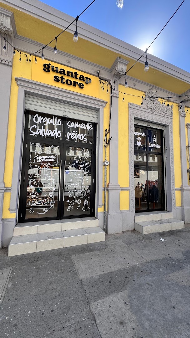 Guantap Store Centro Histórico: clear storefront photo showing branding
