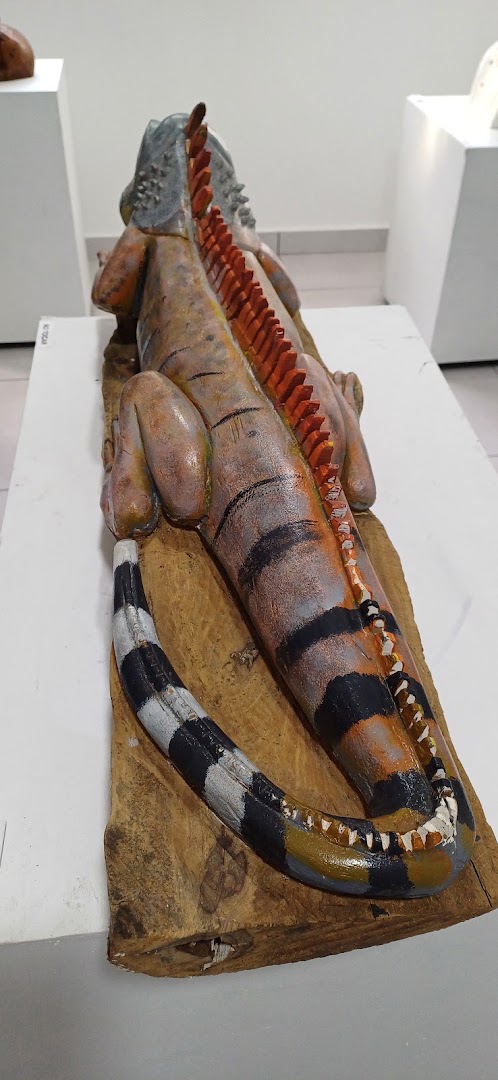 Museo de Arte Popular: clear photo of museum exhibit