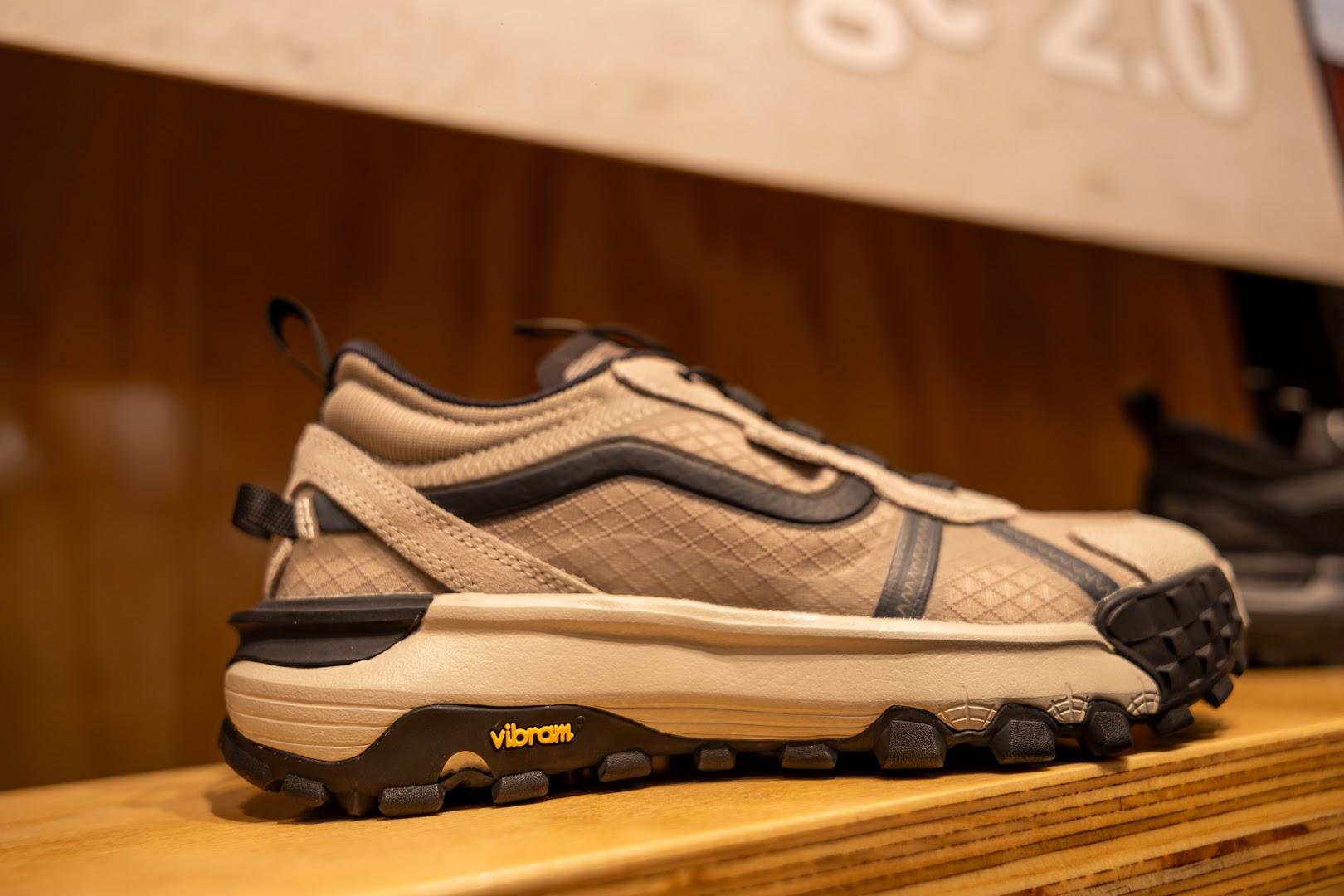 Vans: clear product display in shop