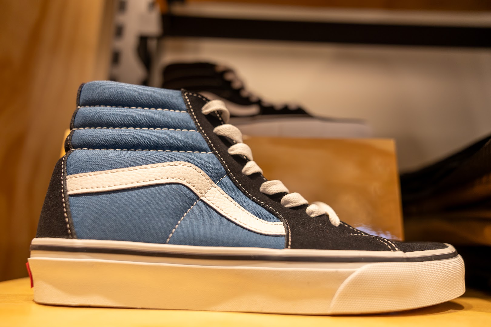 Vans: clear product display photo