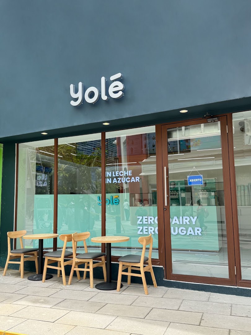 Yolé: clear storefront photo of shop