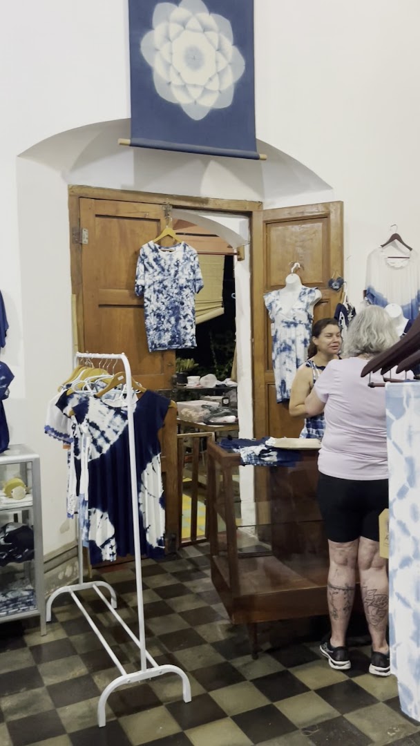 Arte Añil: shop interior and products