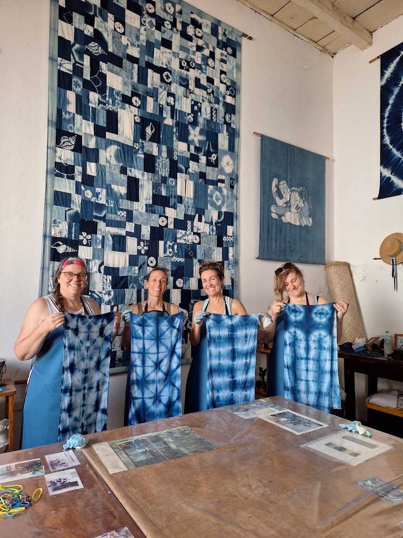 Arte Añil: shop products and atmosphere