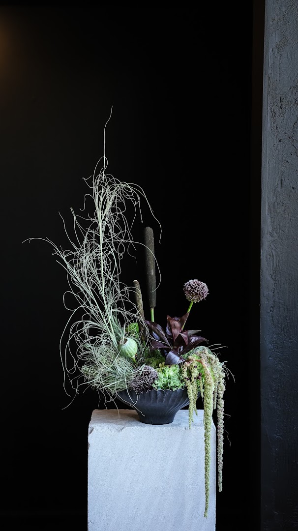 AITeljee lillepood: professional, high-quality floral arrangement photo