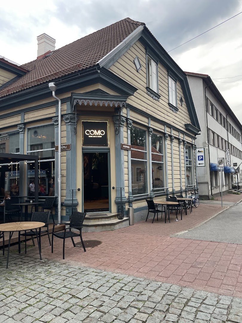 Como Wine Bar & Shop: clear exterior shot of venue