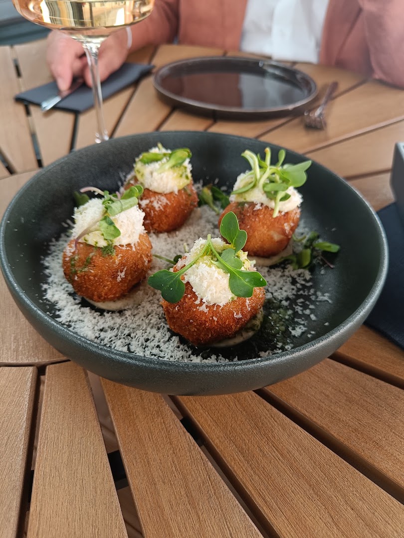 Como Wine Bar & Shop: appetizing, high-quality food photography