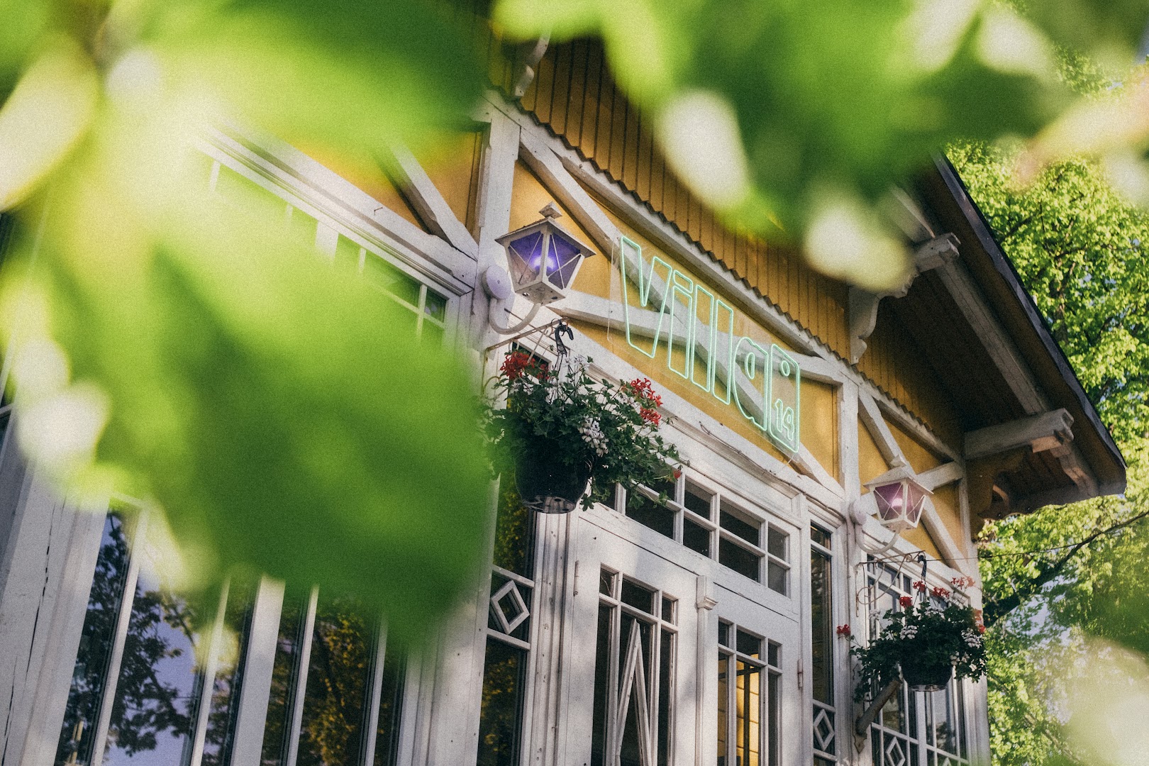 Villa14: attractive exterior shot of venue