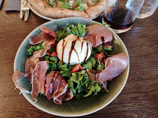 COMO Restoran & Pizzeria: appetizing, high-quality food photography