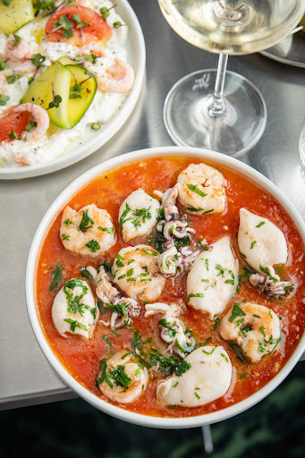 Nautilus Oyster Bar: appetizing, high-quality food photography