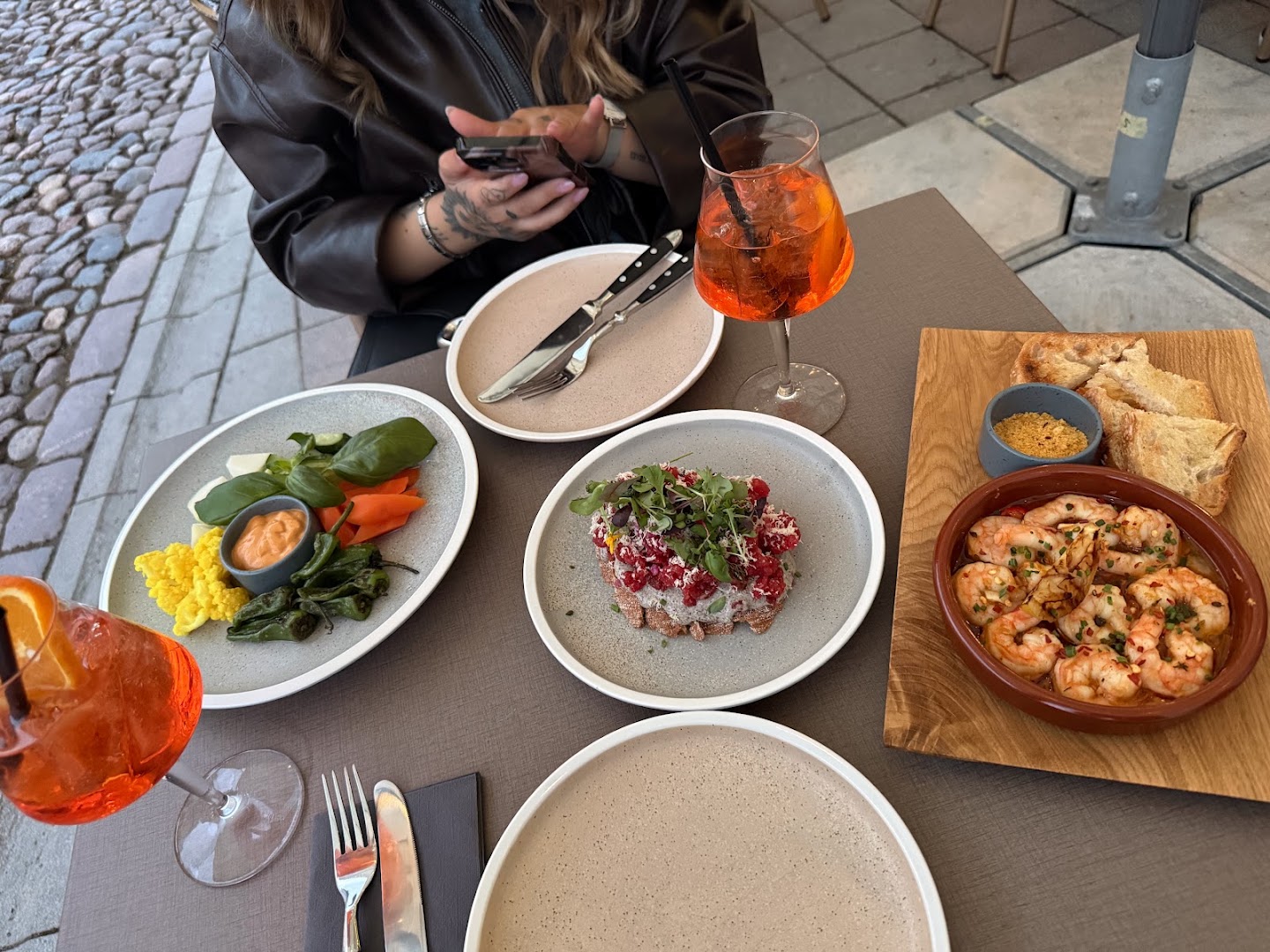 Chicote: appetizing food and drink presentation