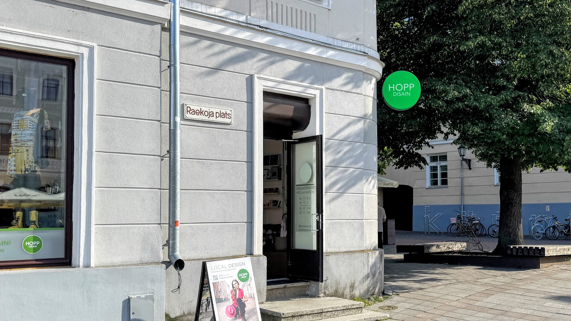 HOPP Disain: clear storefront photo showing location