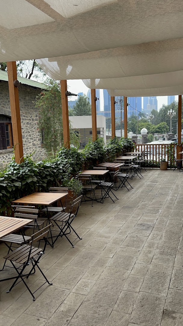 Addis House of Culture: inviting and professional venue atmosphere