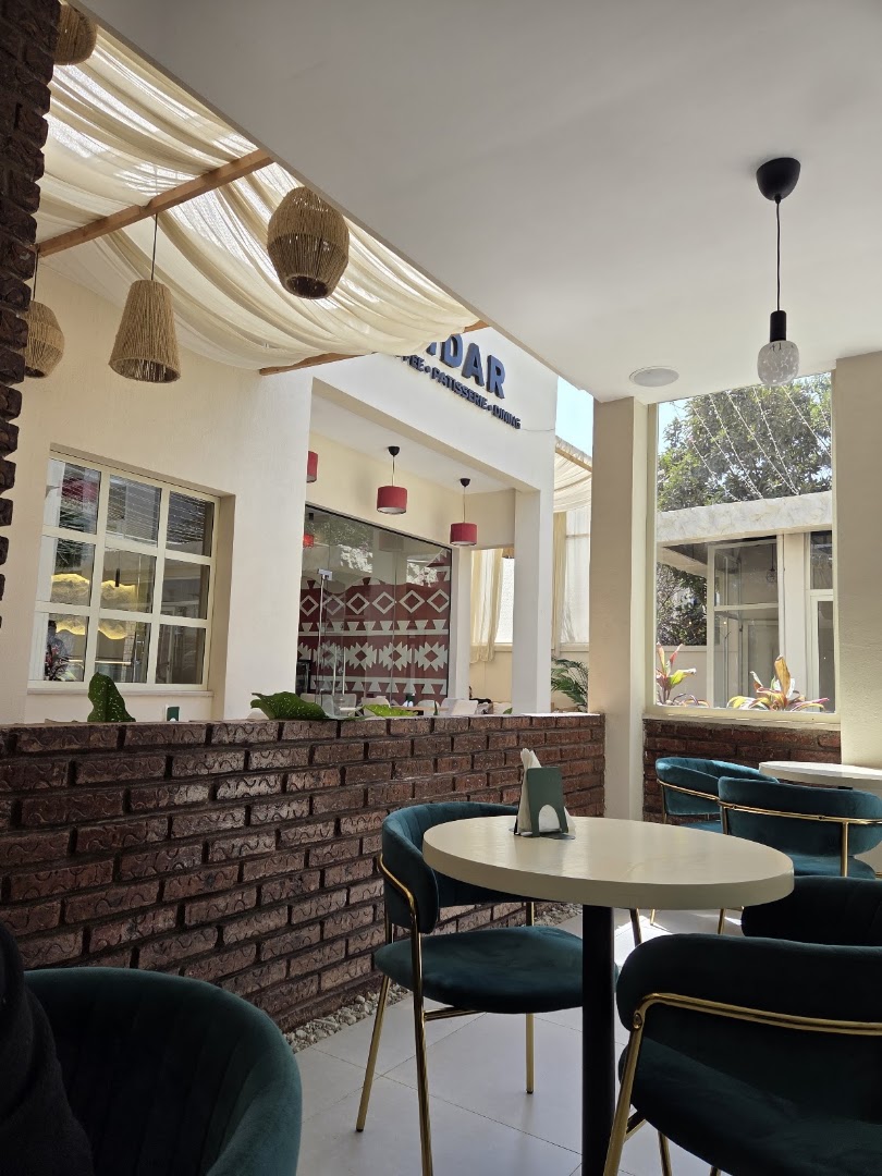 Hidar Coffee & Patisserie: inviting and professional venue atmosphere