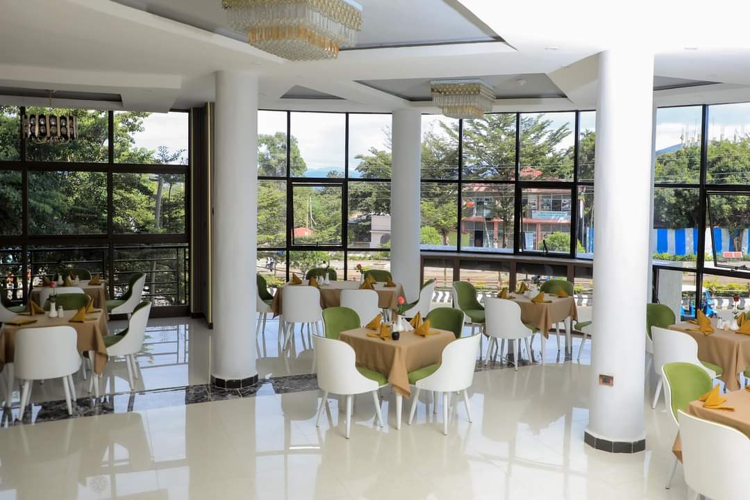 Daros International Hotel: clear, professional interior dining shot