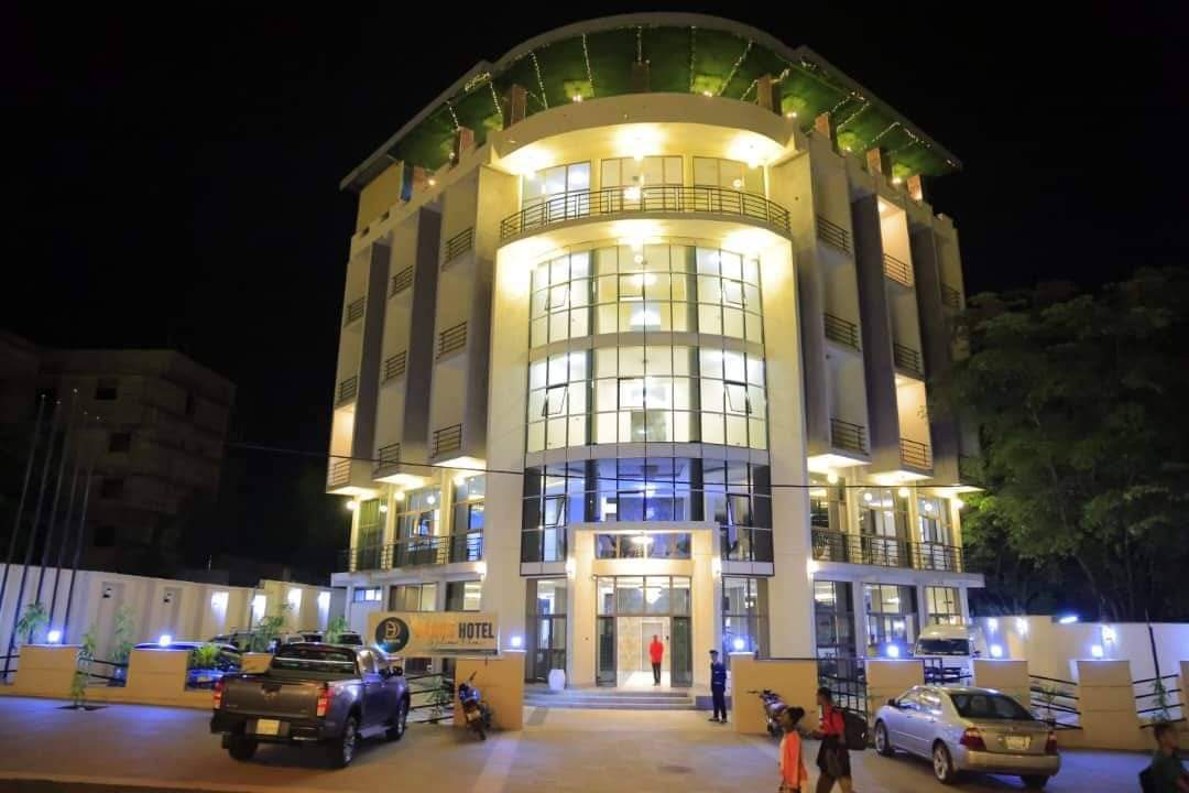 Daros International Hotel: clear exterior shot of hotel