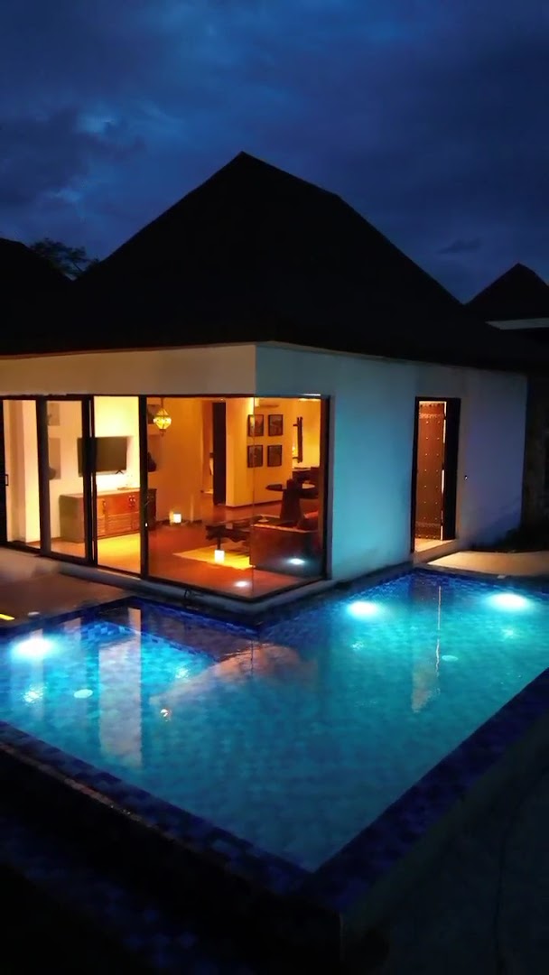 Kuriftu Resort & Spa Arba Minch: beautiful night shot of villa