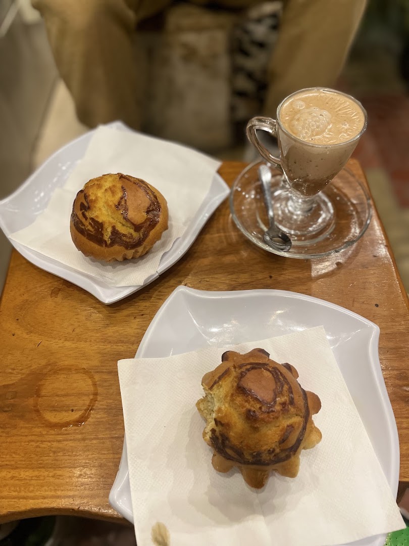 Grand Cafe: appetizing food and drink photo
