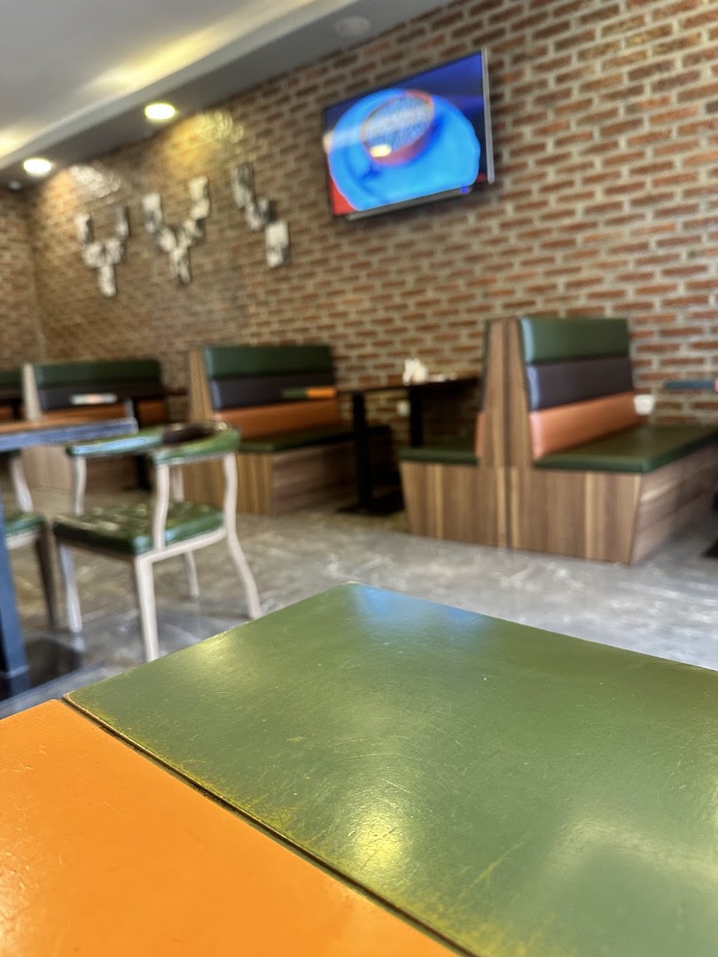 Akkoo Coffee, Bishoftu: clear shot of cafe interior