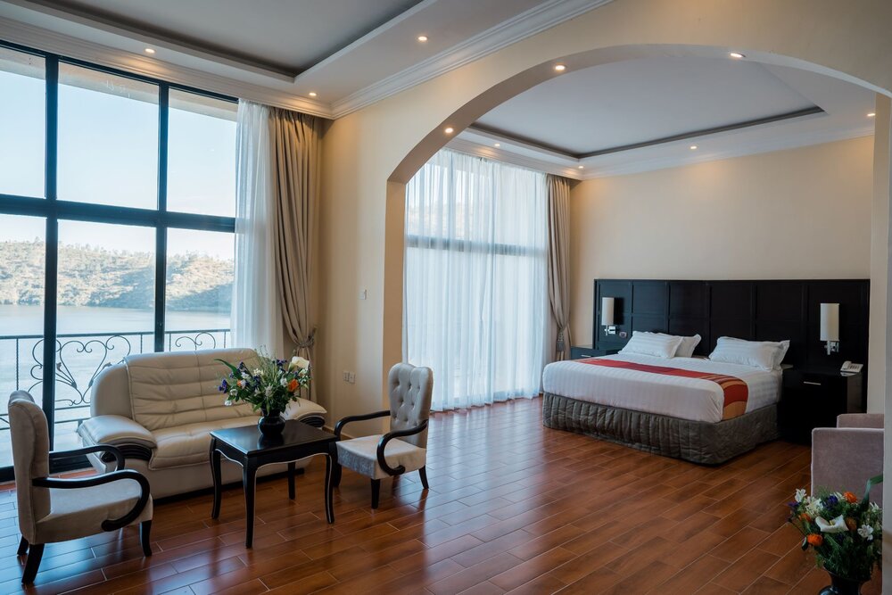 Lake Bishoftu Resort: high quality hotel room photo