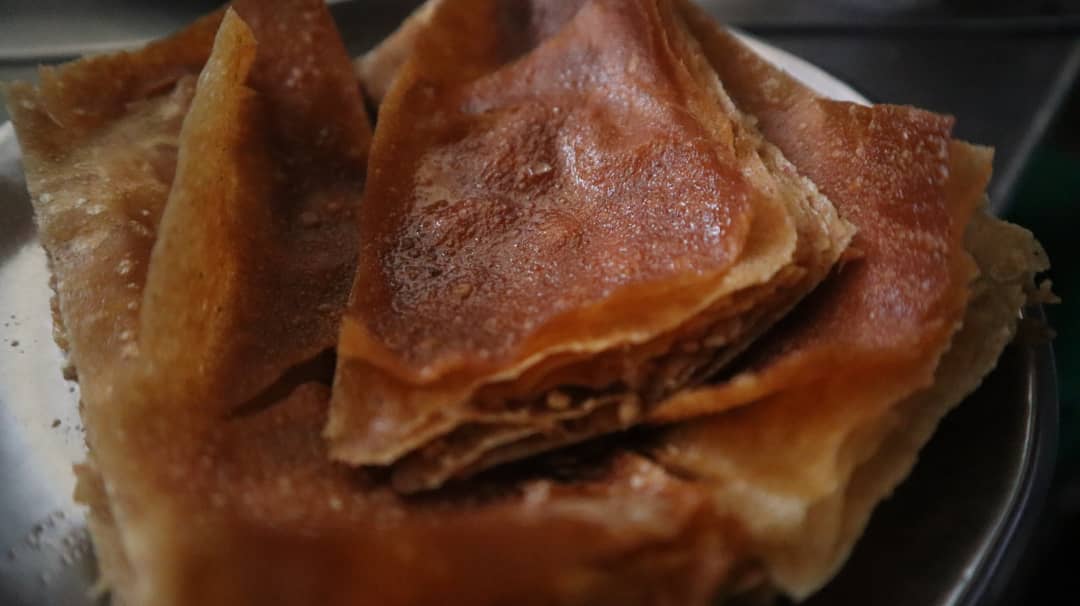 Al Hashim Tafach Migeb Bet: clear photo of food product