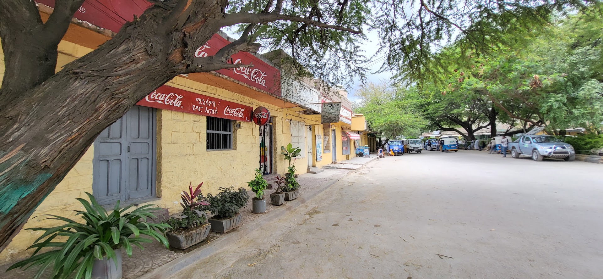 Menelaos Roast Chicken: clear exterior shot of restaurant