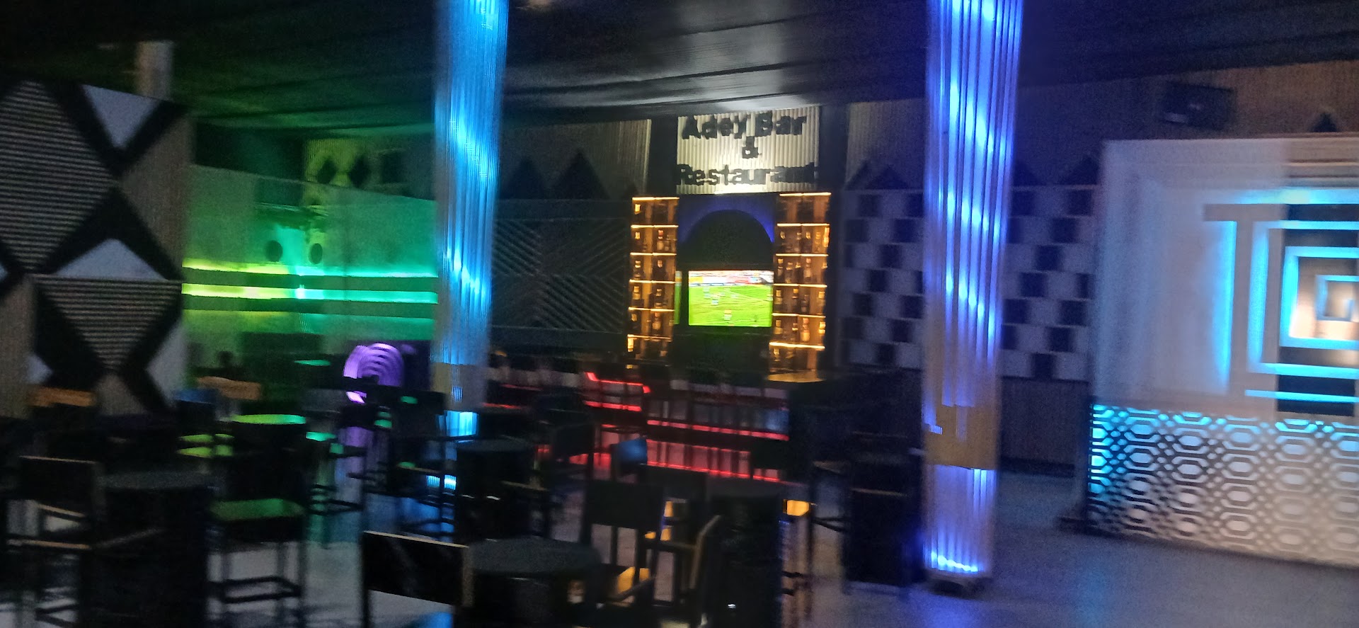 Adey Bar & Restaurant: clear view of restaurant interior