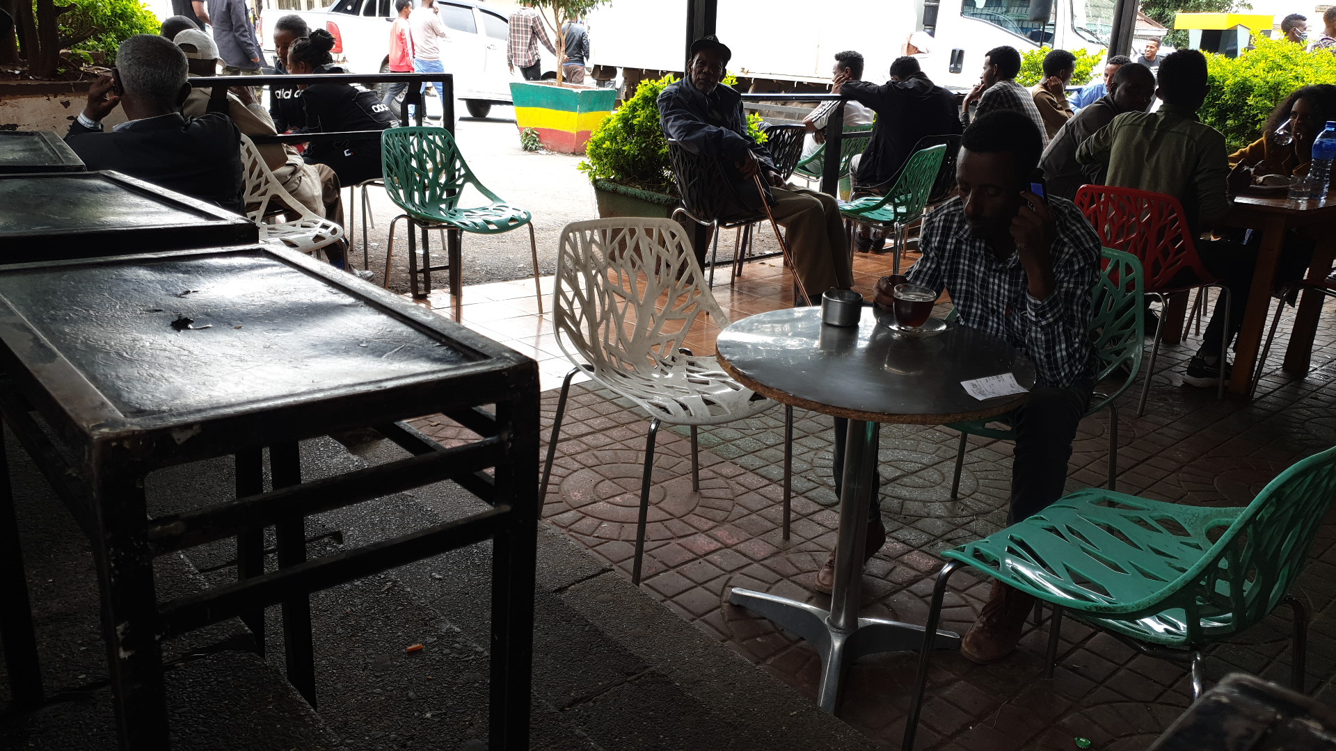 Tele Cafe: venue atmosphere and patrons