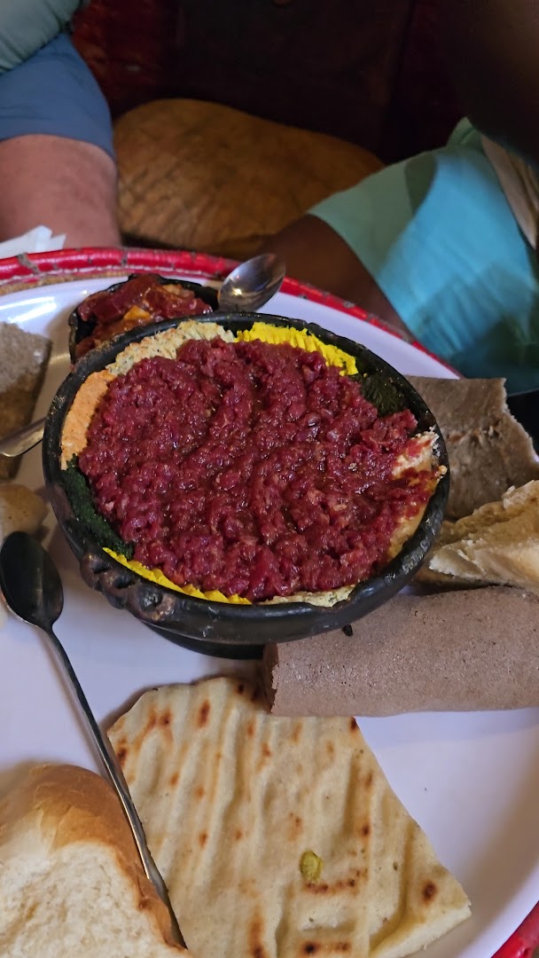 Desalegn Kitfo: appetizing photo of restaurant food