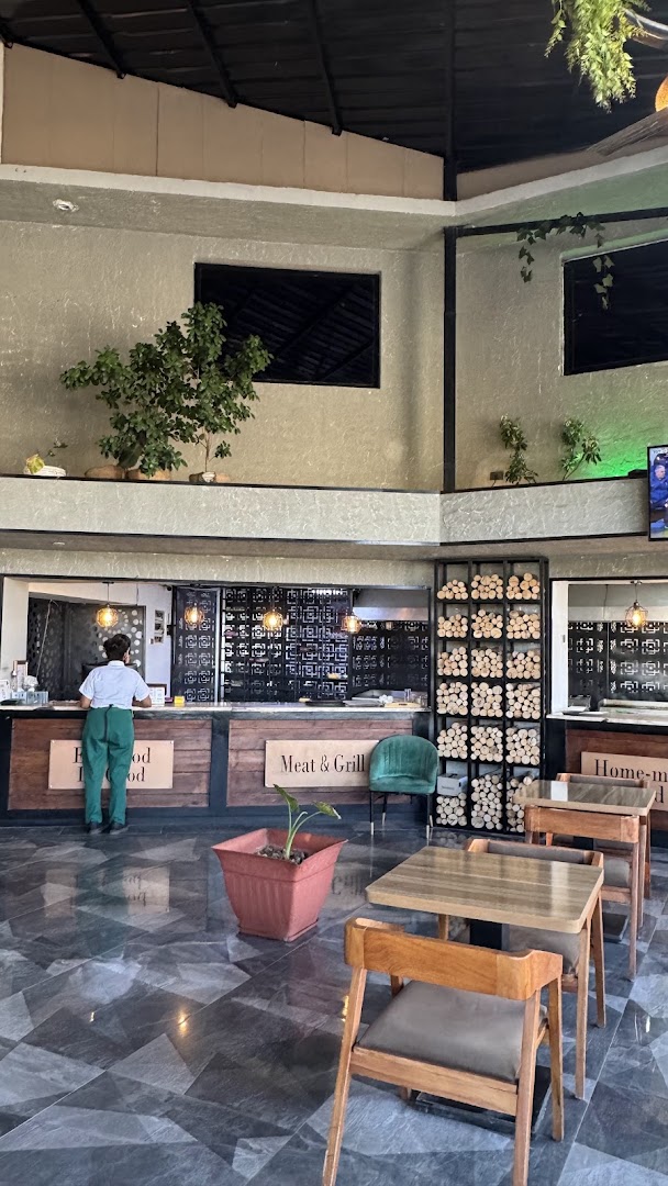 Guliet Cafe & Restaurant: clear, professional interior restaurant shot
