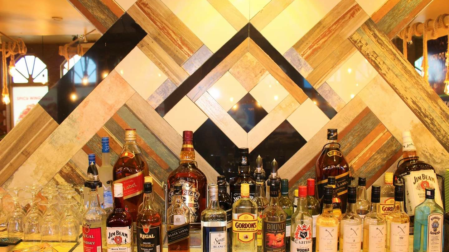 Good Times Bar & Grill: clear photo of bar selection