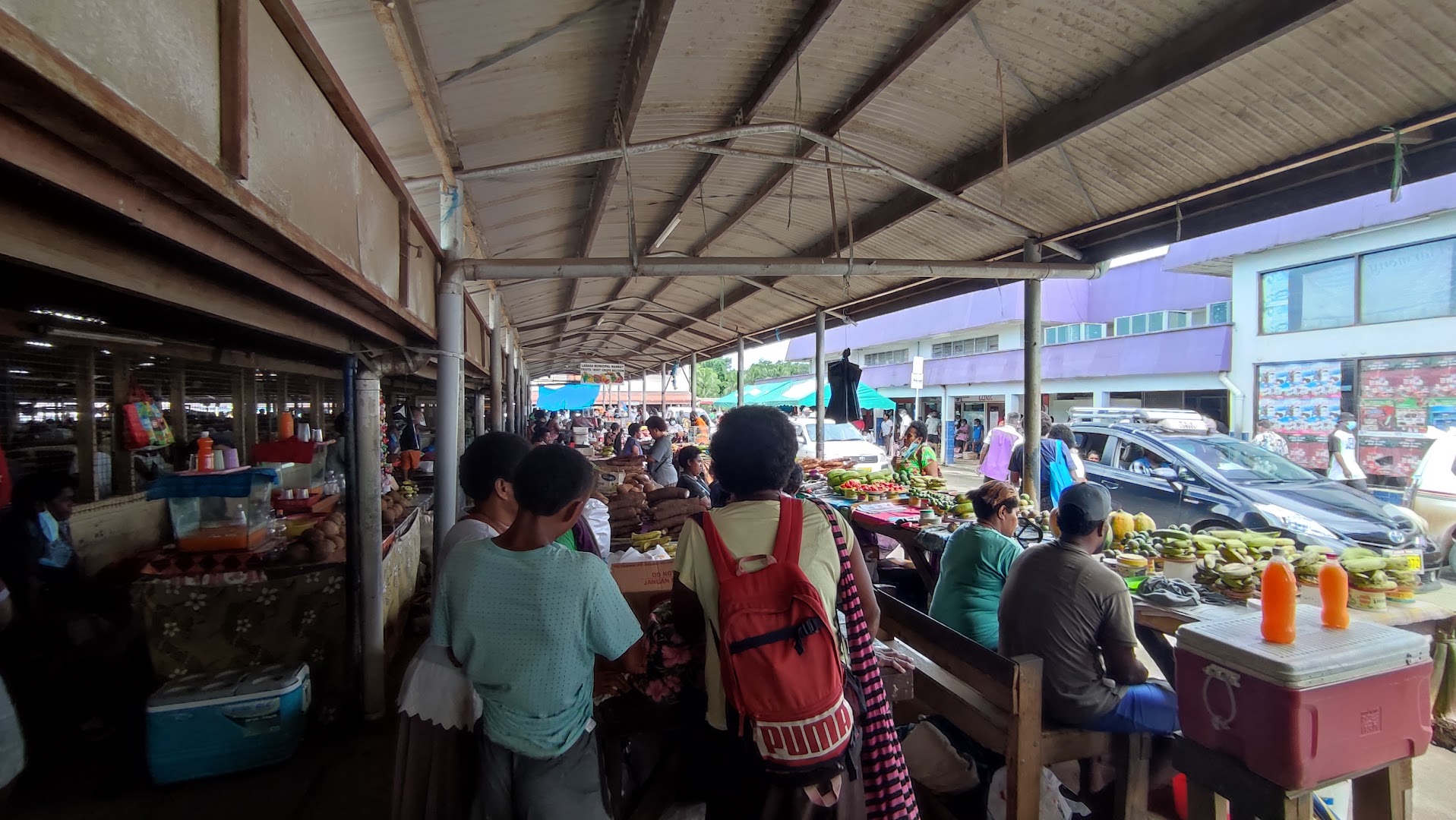 Labasa Market: authentic market atmosphere