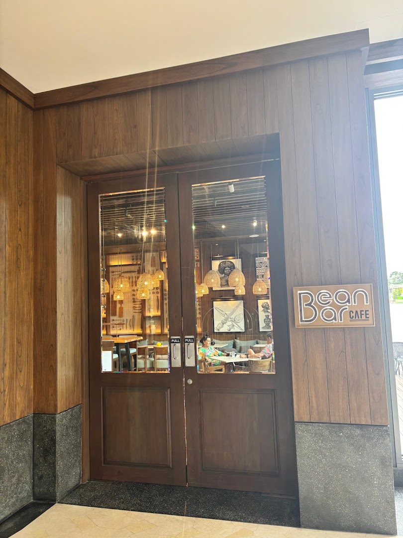 Bean Bar Cafe: clear, professional storefront photo