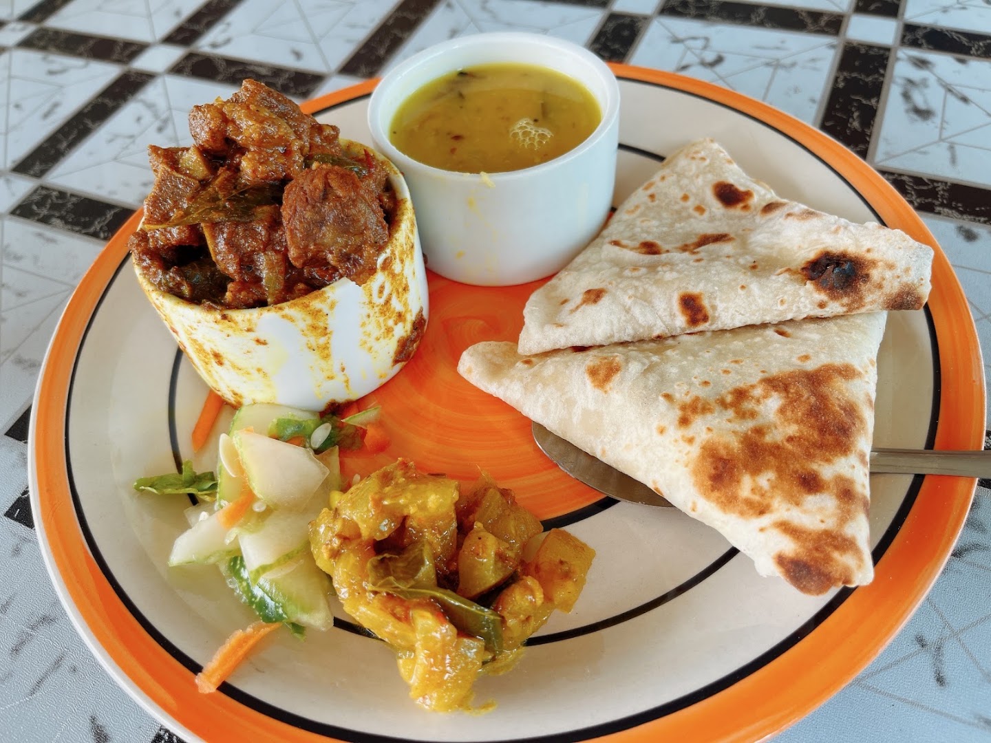 Tata's Curry House: appetizing, clear photo of food