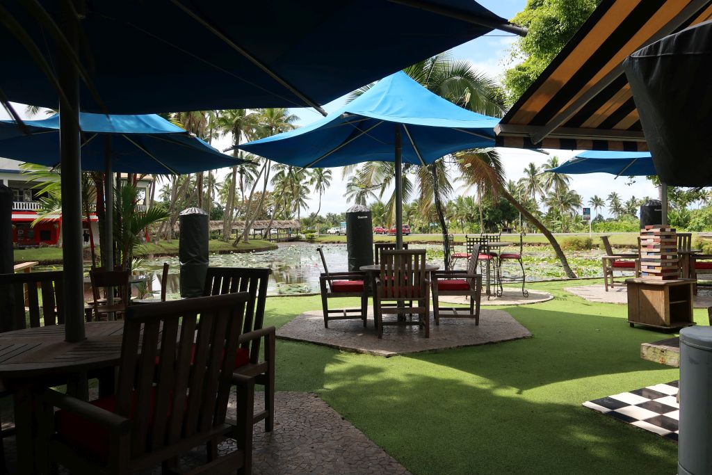 Baka Blues Cafe: attractive outdoor terrace atmosphere