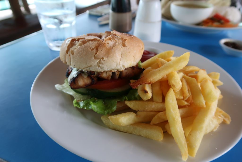 Waters Edge Bar & Grill: appetizing food photography