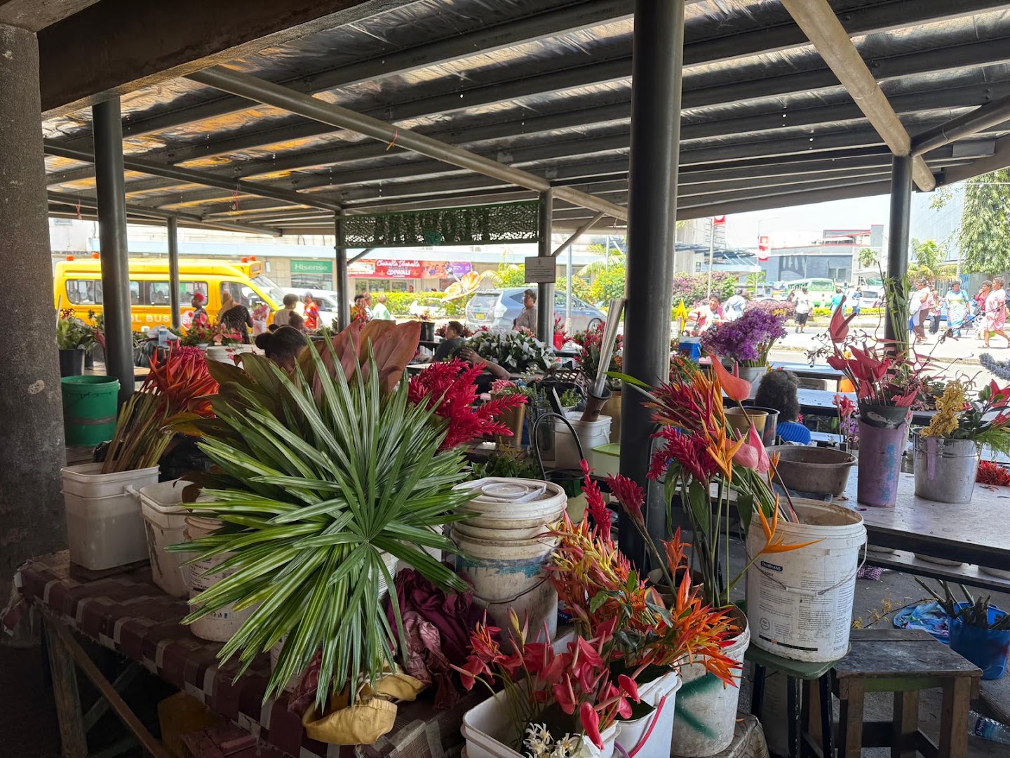 Suva Municipal Market: vibrant market atmosphere