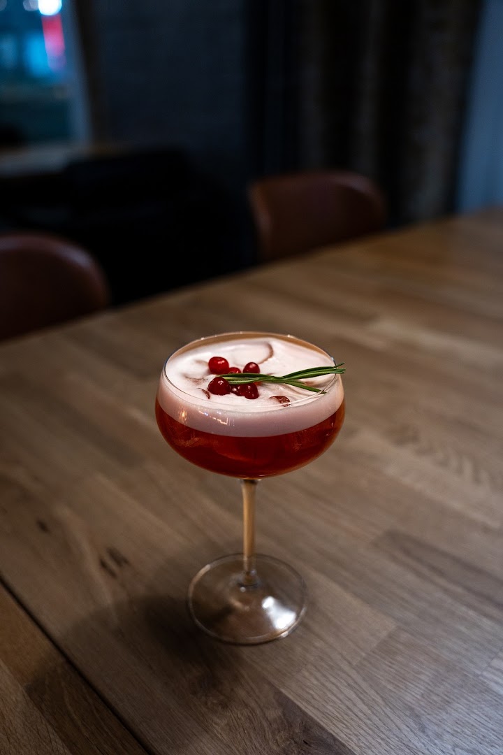 Nook Lounge: high quality professional cocktail photo